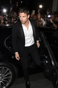 Paparazzi Moment: AI Hollywood & Fashion example