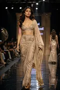 Runway Fashion Show: AI Hollywood & Fashion example