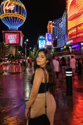 Las Vegas Neon Nights: AI World Cities & Landmarks example